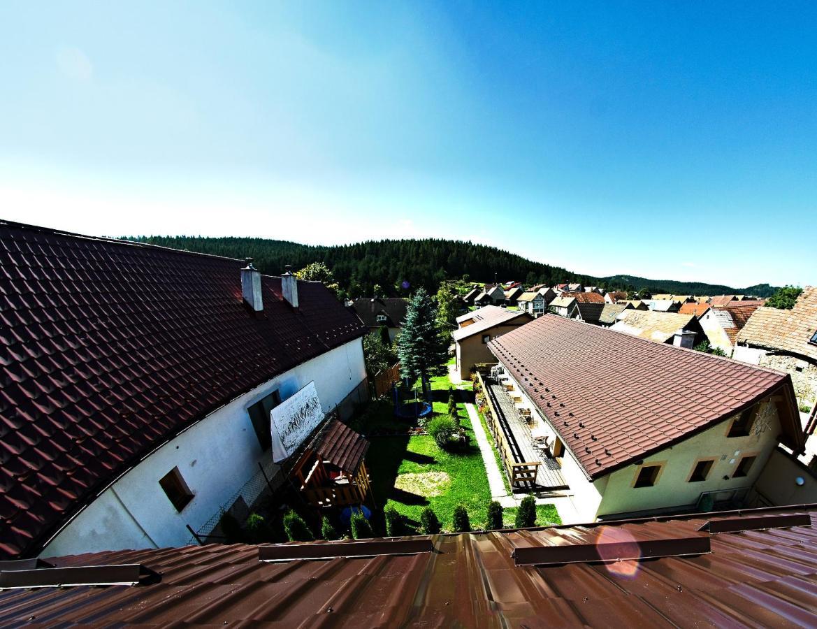 Vila Rhea Vazec Luaran gambar